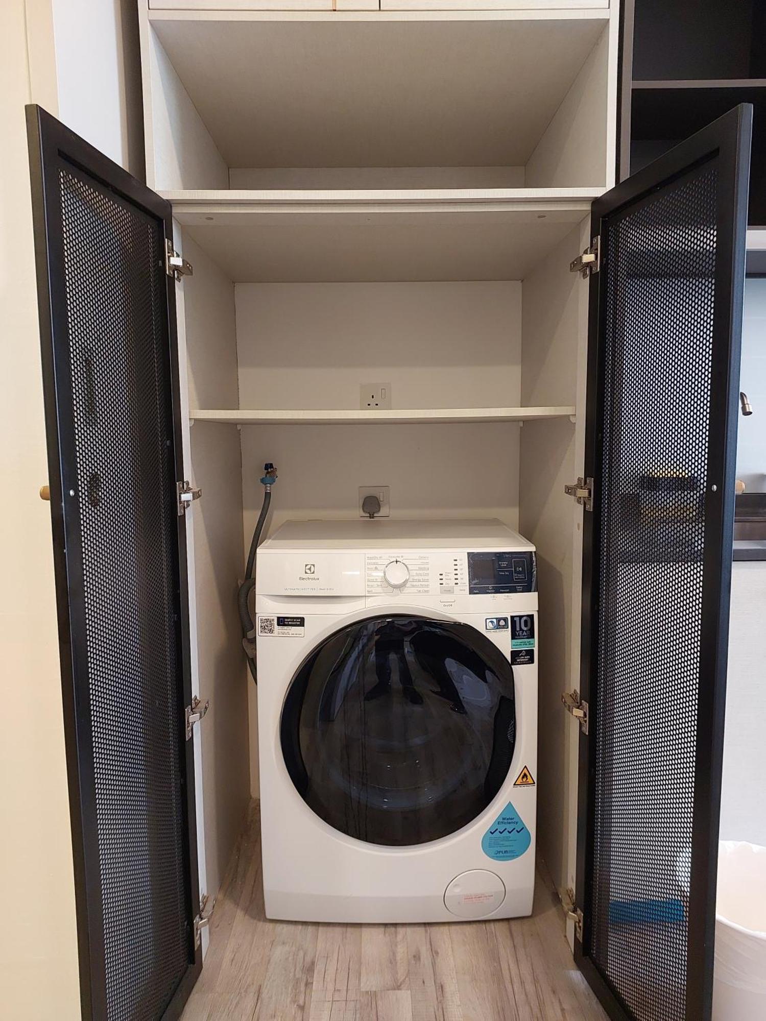 Appartement Millerz Square By Mykey à Kuala Lumpur Extérieur photo A washing machine in a laundry room