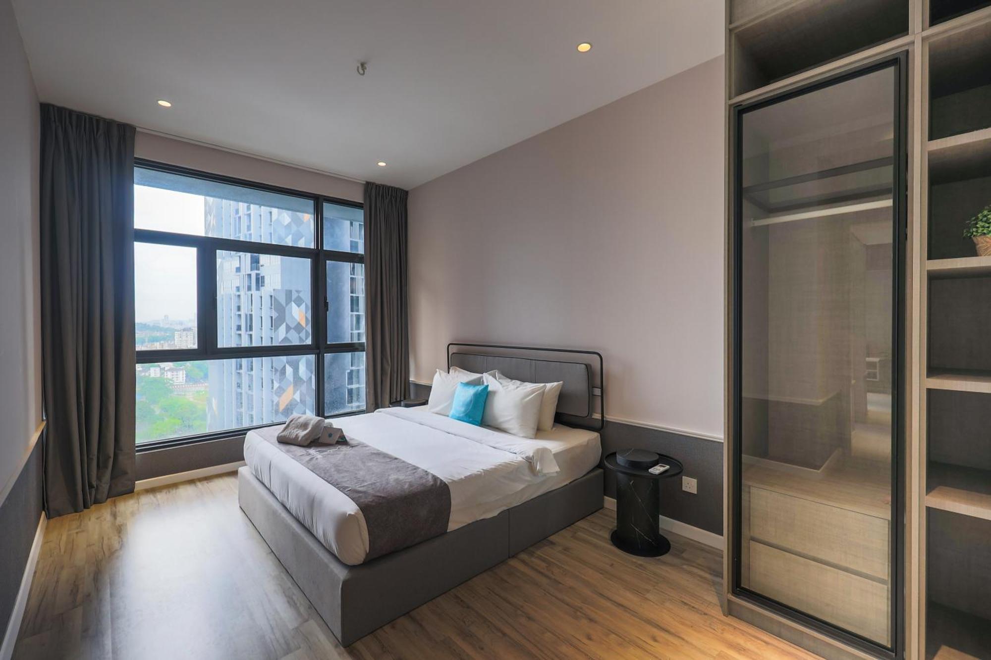 Appartement Millerz Square By Mykey à Kuala Lumpur Extérieur photo A bedroom at the hotel